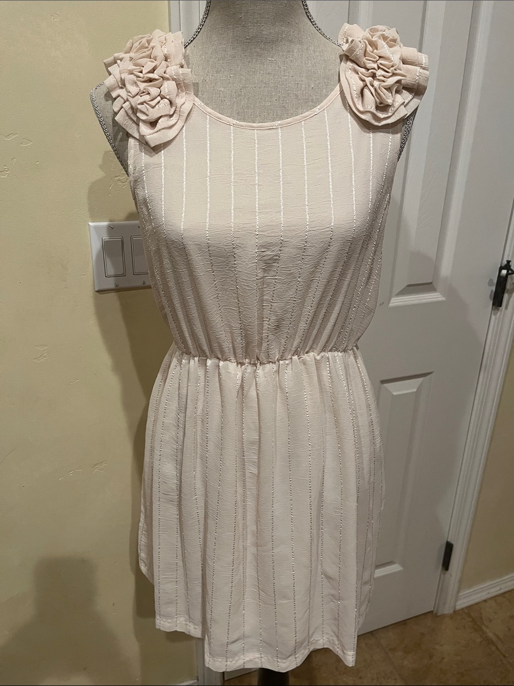 Forever 21 Light Nude Sleeveless Rosette Shoulder Mini Dress